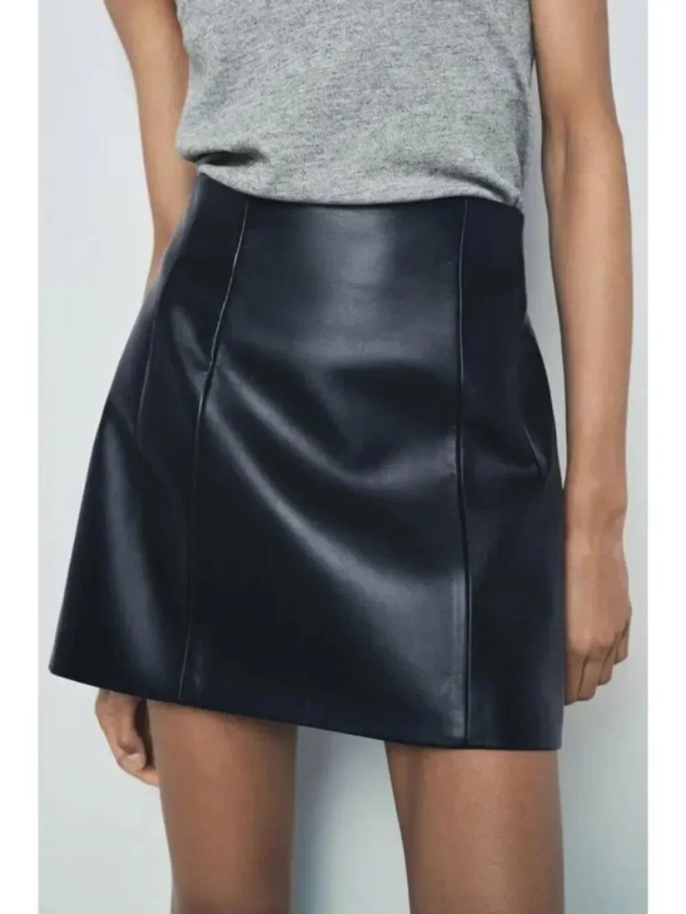 Zara Womens 100% Leather Short Skirt Small Black High Waisted 2334/323 NWT